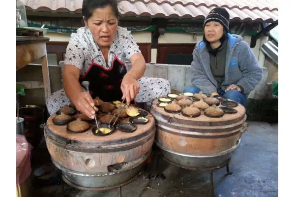 Bánh Căn Cây Bơ