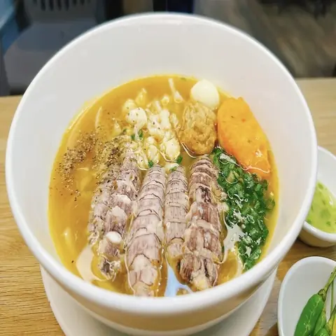 Bánh Canh Cua Tôm Tít Thịt