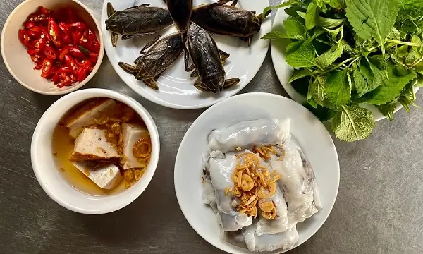Bánh Cuốn Cà Cuống Hà Nội - Món Ngon Lâu Đời Tại Thủ Đô