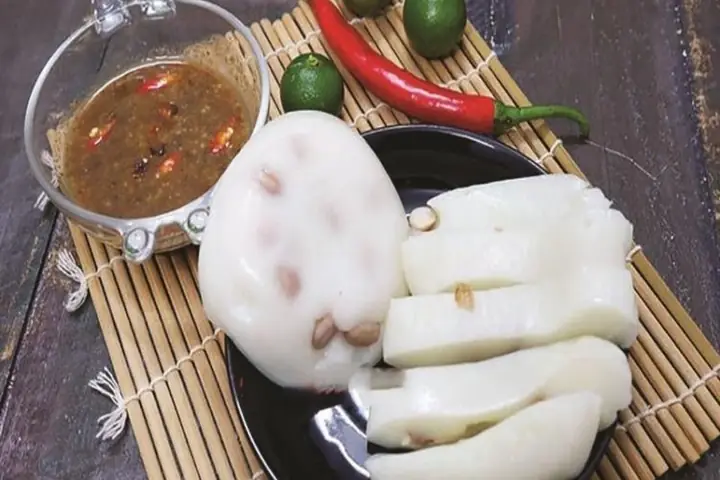 Bánh Đúc Bao Nhiêu Calo? Ăn Bánh Đúc Thế Nào Để Không Bị Béo?