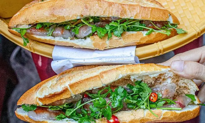 Bánh Mì Bột Lọc Đặng Dung Thử Là Mê