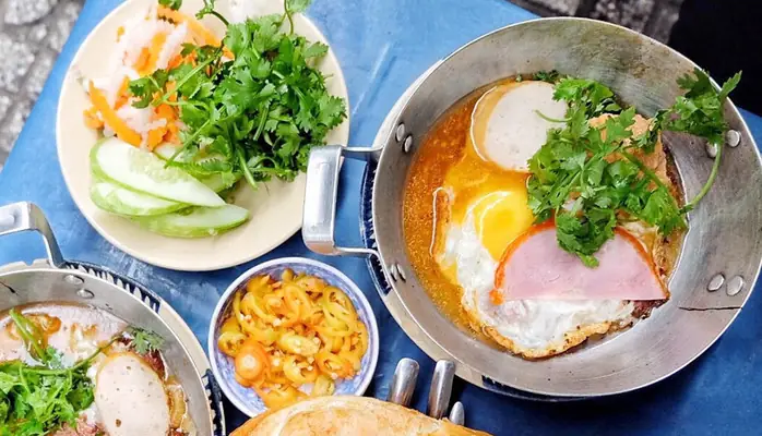 Bánh Mì Chảo - Đặng Trần Côn Ở Tp. Hcm | Foody.vn