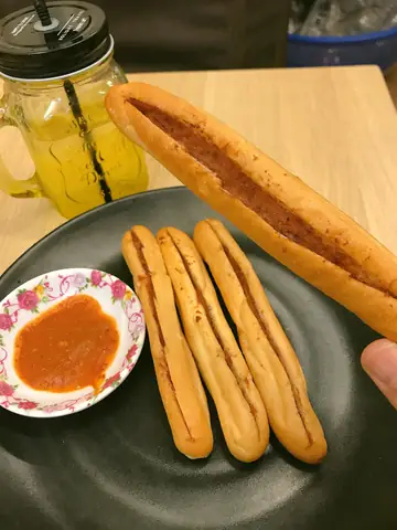 Bánh Mì Que Bảo Lam – Địa Điểm Bán Bánh Mì Que Hải Phòng Ở Hà Nội