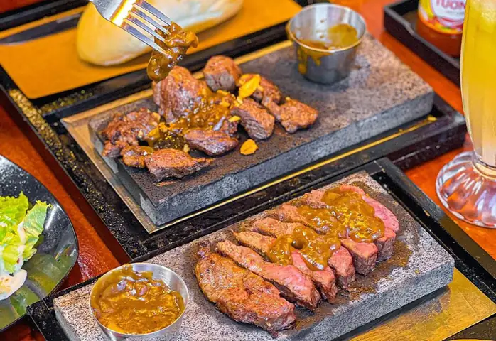 Tiệm Bánh Mì 35k Bạch Mai – Quán Bánh Mì Sốt Vang Ở Hà Nội Siêu Ngon