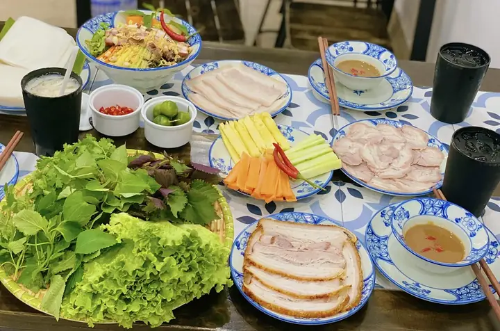 List Quán Bánh Tráng Thịt Heo Long Biên Đáng Thử Nhất