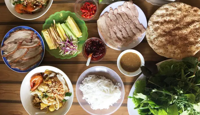 Cò Quán - Bánh Tráng Cuốn Thịt Heo - Nguyễn Văn Cừ Ở Hà Nội ...