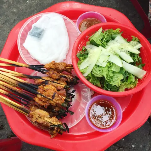 Đôi Nét Về Món Bánh Ướt Thịt Nướng Hội An