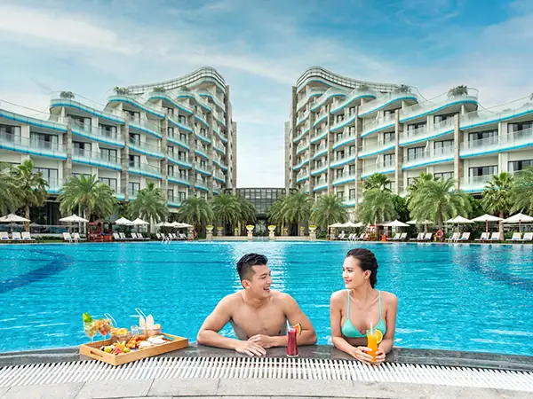 15. Bánh Ướt Cuốn Thịt Nướng Hội An Nằm Bên Bờ Sông Hoài