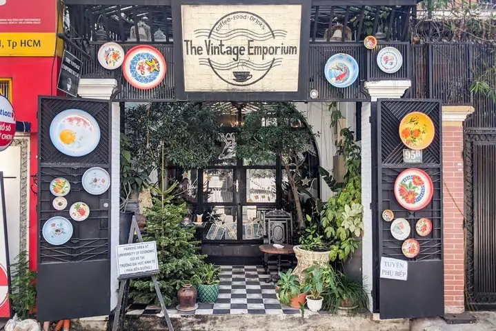 Brunch Cafés For The Slow Morning Crowd