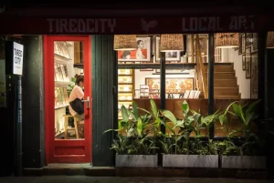 Shopping In Hanoi - Markets And Malls | Vietnam Tourism