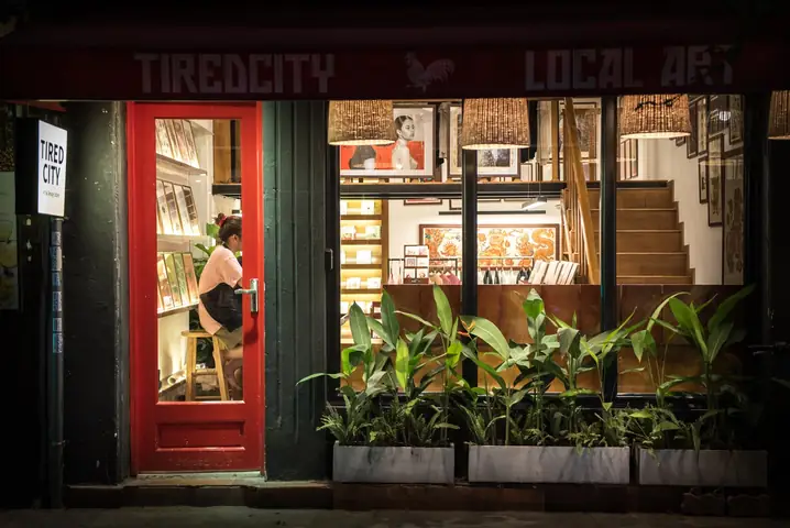 Shopping In Hanoi - Markets And Malls | Vietnam Tourism