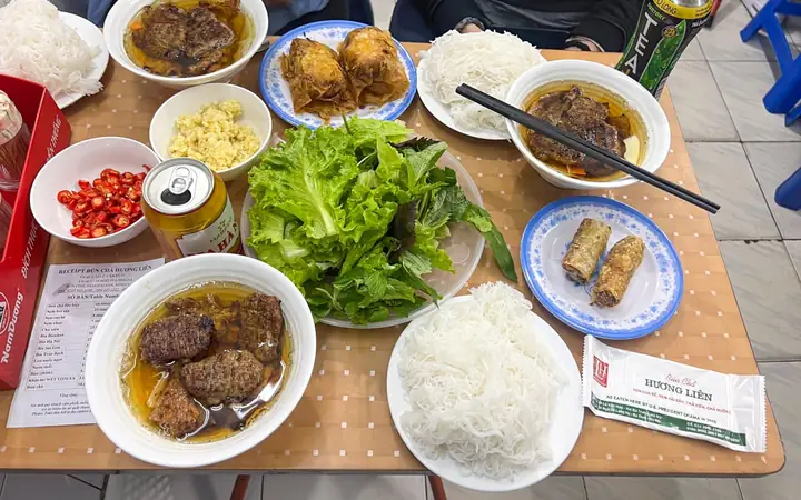 17 Traditional Vietnamese Foods To Try