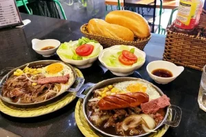 Top 10 Quán Bò Né Sài Gòn Ngon Nức Tiếng Đáng Thử Một Lần