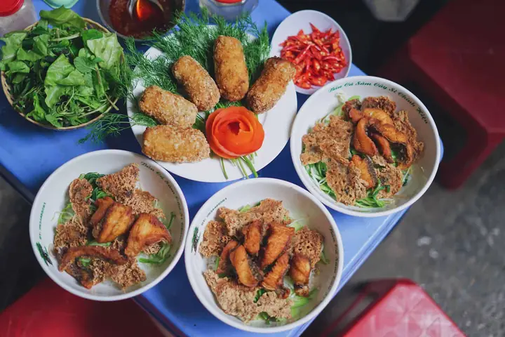 Bún Cá Sâm Cây Si – Quán Bún Cá Hà Nội Ngon Nức Tiếng