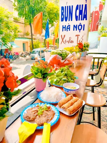 Bún Chả Xuân Tứ – Chả Viên, Chả Miếng Thơm Phức Bún Chả Xuân Tứ – Chả Viên, Chả Miếng Thơm Phức