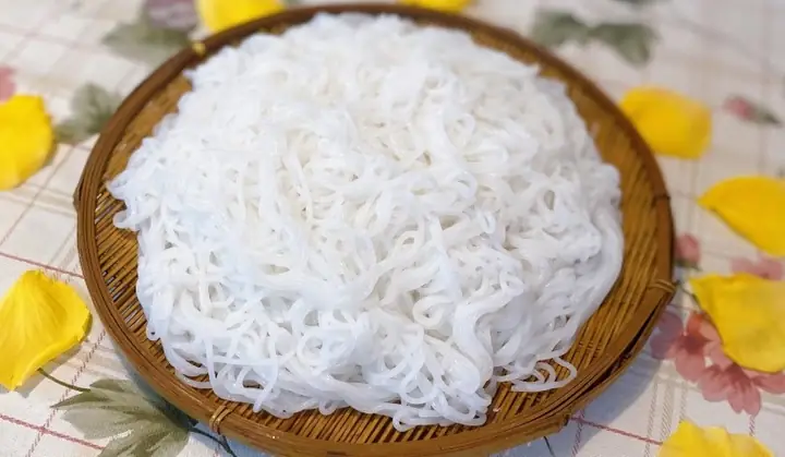Bún Làm Từ Gạo Nếp Hay Tẻ? Cách Làm Bún Tươi Đơn Giản Tại Nhà