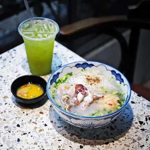 Trải Nghiệm Ẩm Thực Tại Bún Quậy Kiến Xây Trải Nghiệm Ẩm Thực Tại Bún Quậy Kiến Xây
