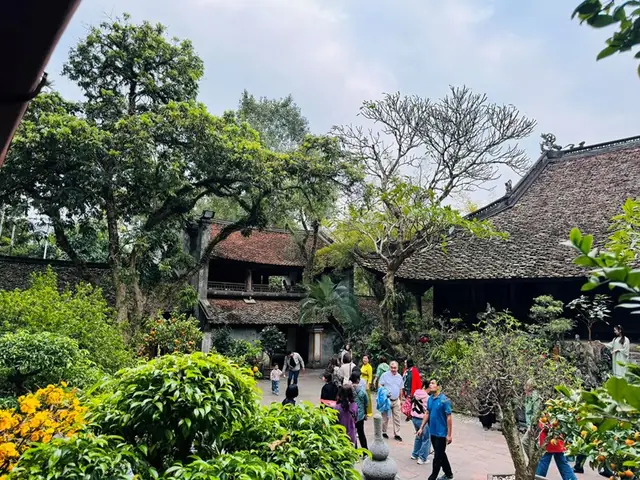 Ngôi Chùa Được Mệnh Danh Là Tứ Đại Danh Thắng Của Xứ Đoài