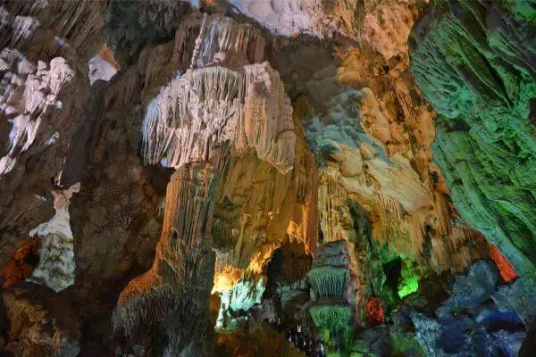 Hang Đầu Gỗ Thuộc Tỉnh Quảng Ninh Hang Đầu Gỗ Thuộc Tỉnh Quảng Ninh