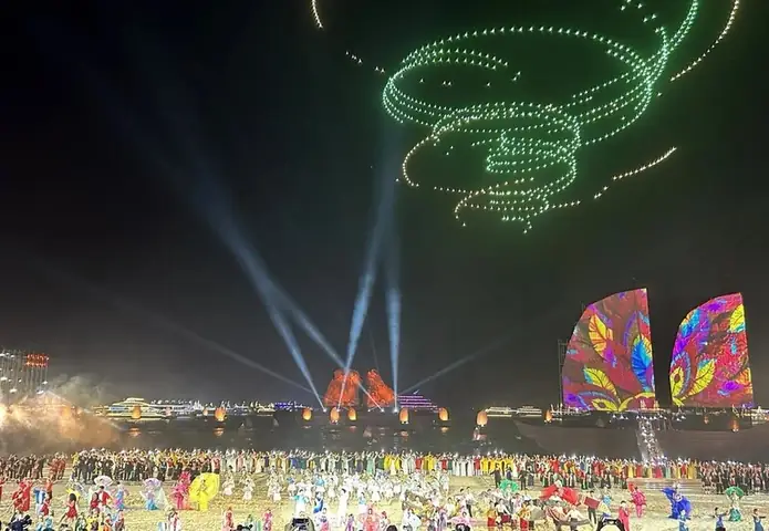10. Lễ Hội Carnaval Hạ Long 10. Lễ Hội Carnaval Hạ Long