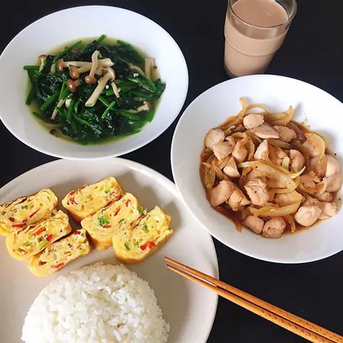 Trứng Cuộn Trứng Cuộn