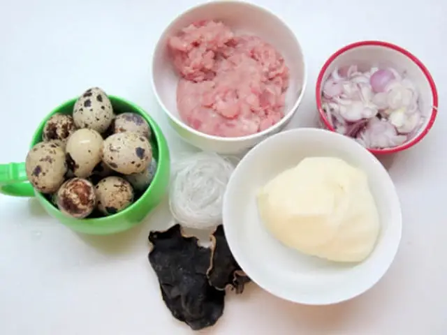 Nguyên Liệu Làm Bánh Gối Gồm: Nguyên Liệu Làm Bánh Gối Gồm: