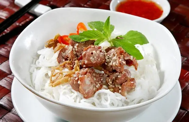 Cách Làm Bún Thịt Nướng Ngon Lạ Miệng Cho Ngày Cuối Tuần Cách Làm Bún Thịt Nướng Ngon Lạ Miệng Cho Ngày Cuối Tuần