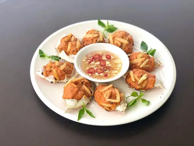 Chả Cua Huế - Bí Quyết Để Có Món Ăn Thơm Ngon Chuẩn Vị Huế