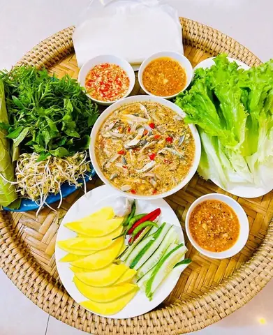 Gỏi Cá Trích "xứ Đà" Món Ngon Gây Thương Nhớ