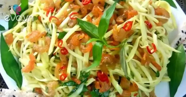 Cách Làm Gỏi Xoài Ngon Hết Nấc Nhìn Là Chảy Nước Miếng Cách Làm Gỏi Xoài Ngon Hết Nấc Nhìn Là Chảy Nước Miếng
