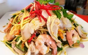 Cách Làm Gỏi Xoài Xanh Tôm Thịt