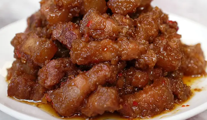 Cách Làm Mắm Ruốc Xào Thịt Ba Chỉ Thơm Ngon Cho Bữa Trưa Cuối Tuần