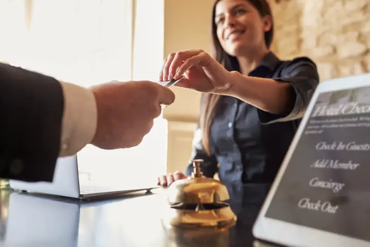 Cách Tính Giờ Check In Check Out Khách Sạn