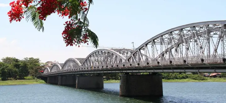 Cầu Trường Tiền - Sáu Vài Mười Hai Nhịp Nhớ Thương Của Mảnh Đất ...