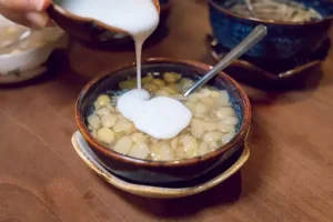 Chè Heo Quay Ở Sài Gòn: Hương Vị Đặc Biệt Từ Miền Trung - Eb5 ...