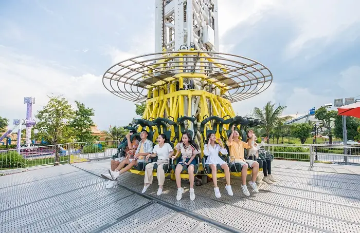 Các Địa Điểm Vui Chơi Về Đêm Gần Chợ Đêm Sơn Trà
