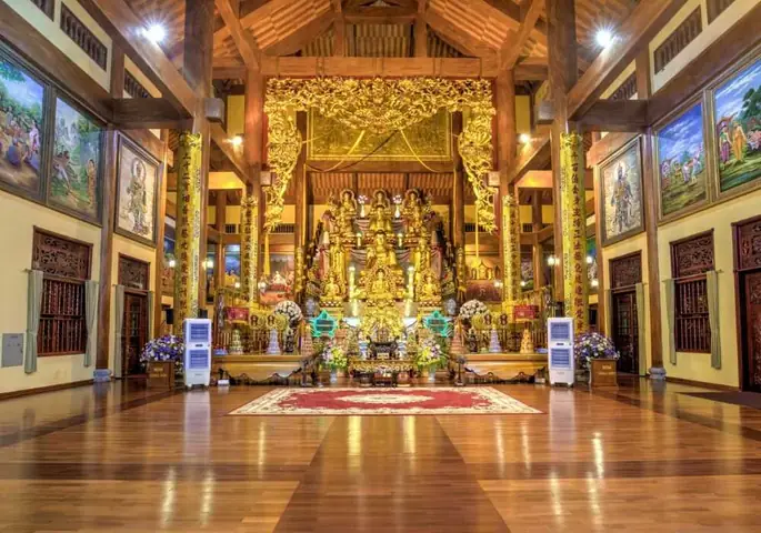 Tham Quan Bên Trong Chùa Ba Vàng Có Gì? Tham Quan Bên Trong Chùa Ba Vàng Có Gì?