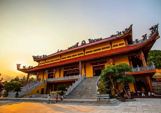 Giới Thiệu Về Chùa Ba Vàng Giới Thiệu Về Chùa Ba Vàng
