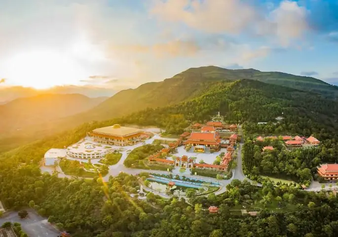 Chùa Ba Vàng Mở Cửa Đến Mấy Giờ? Chùa Ba Vàng Mở Cửa Đến Mấy Giờ?