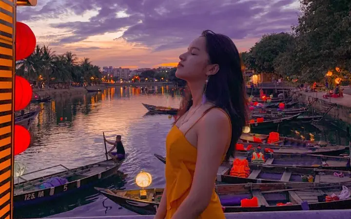 Về Cảnh Quan Trong Chùa - Nơi Du Khách Và Các Phật Tử Tham Quan