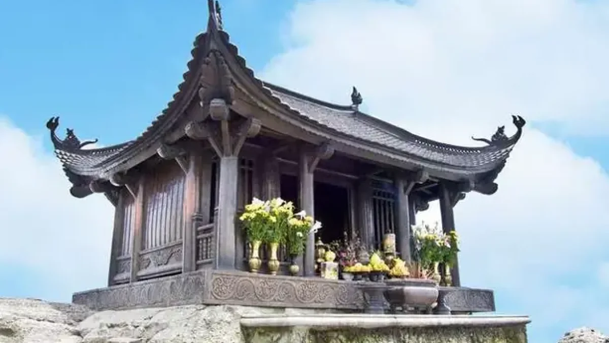 CHÙA BA VÀNG THỜ PHẬT VÀ LÀ TRUNG TÂM TU HỌC PHẬT GIÁO LỚN