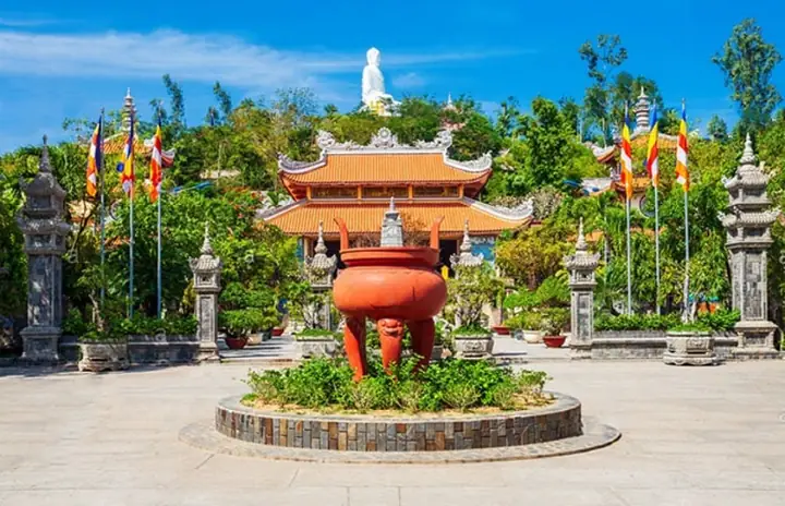 Chùa Long Sơn (chùa Phật Trắng)