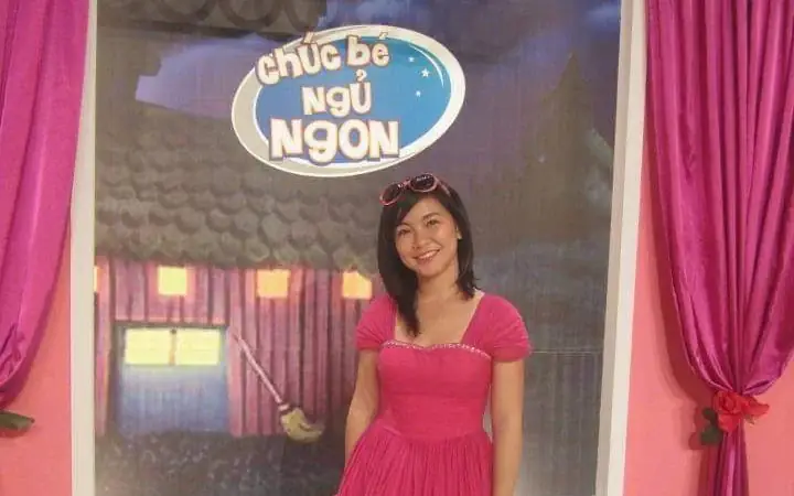Chuyện Về Chị Kính Hồng Của Chúc Bé Ngủ Ngon: Từng Học Chuyên ...
