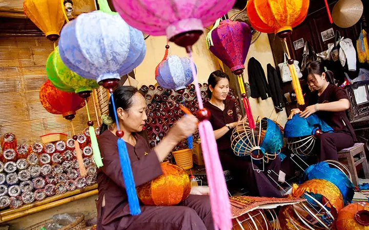 Lung Linh Đèn Lồng Hội An