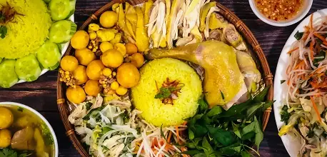 Cơm Gà Đà Nẵng: Tổng Hợp 22+ Địa Chỉ Quán Ngon Nức Tiếng