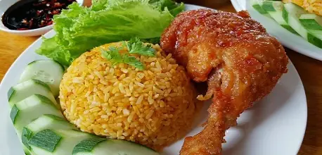 Cơm Gà Quy Nhơn - Bật Mí 14 Địa Chỉ Ngon Nức Tiếng
