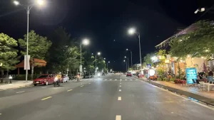 Cần Thơ - Đánh Thức Tiềm Năng Du Lịch Đêm Tại Công Viên Bờ Kè ...