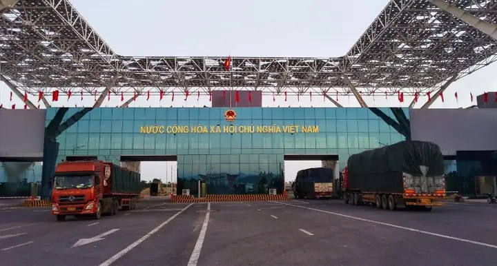 Vị Trí, Cách Di Chuyển Đến Công Viên Hữu Nghị Việt Trung