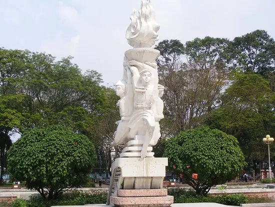 Cổng Chính Của Cv Lê Văn Tám Trên Đường Hai Bà Trưng, Q.1 ...