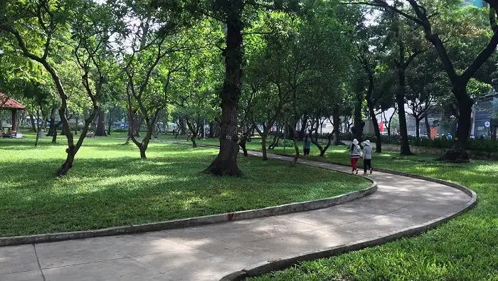 Công Viên Lê Văn Tám: Khám Phá Lá Phổi Xanh Giữa Sài Gòn